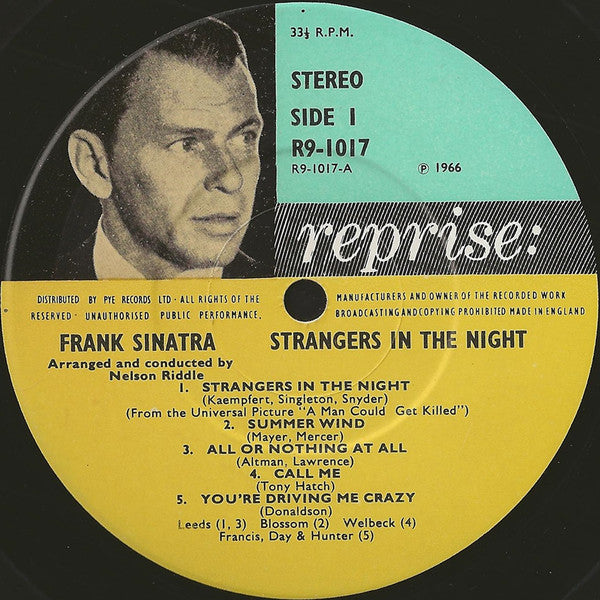 Frank Sinatra : Strangers In The Night (LP, Album)